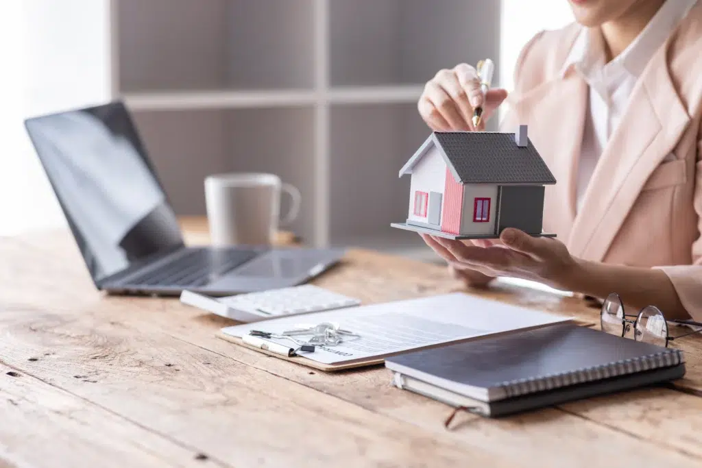 hire a virtual assistant real estate